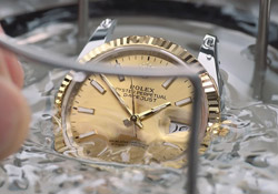 宁波劳力士售后官方维修中心-进水进灰